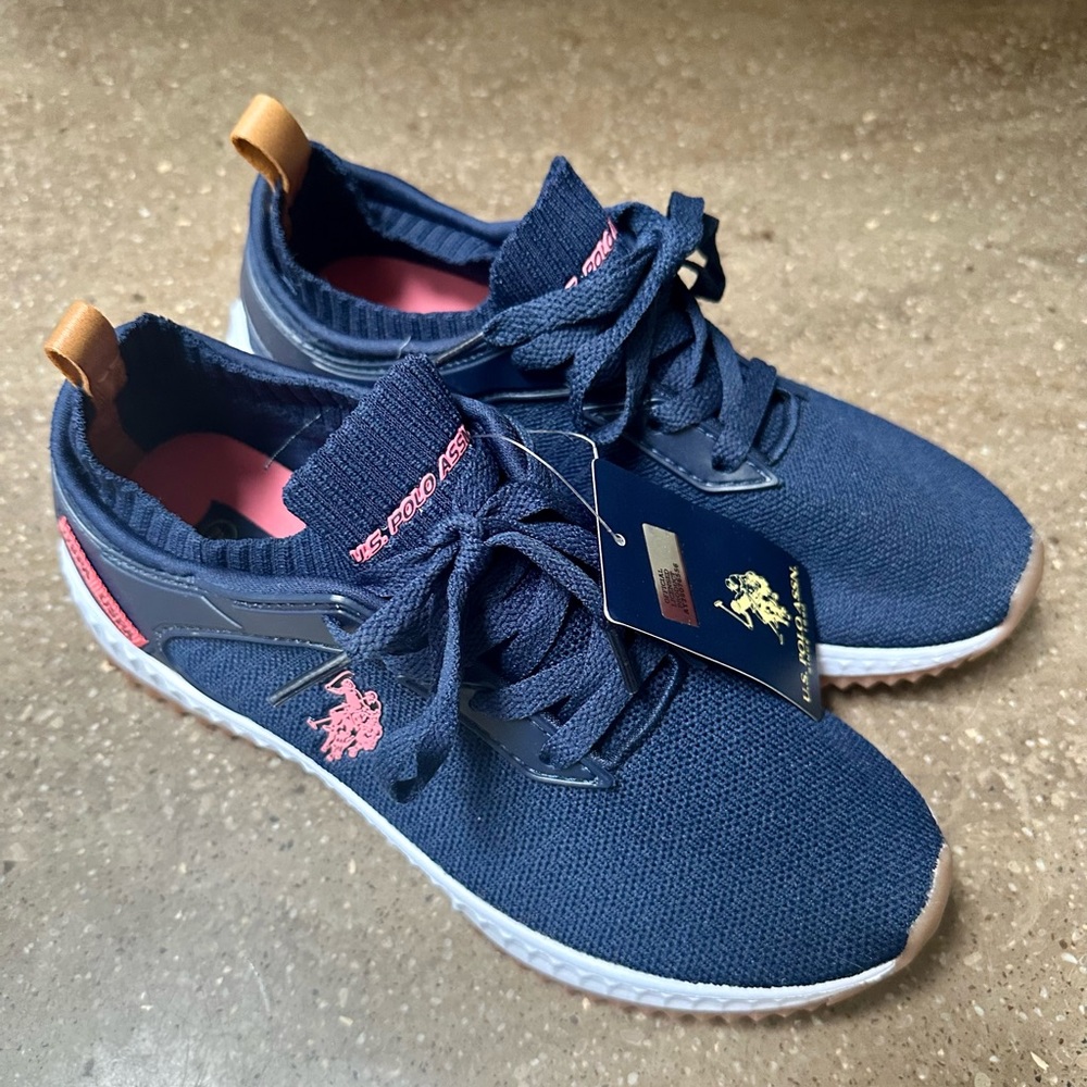 NWT U.S. Polo Assn Navy Mesh Sneakers Size 7M